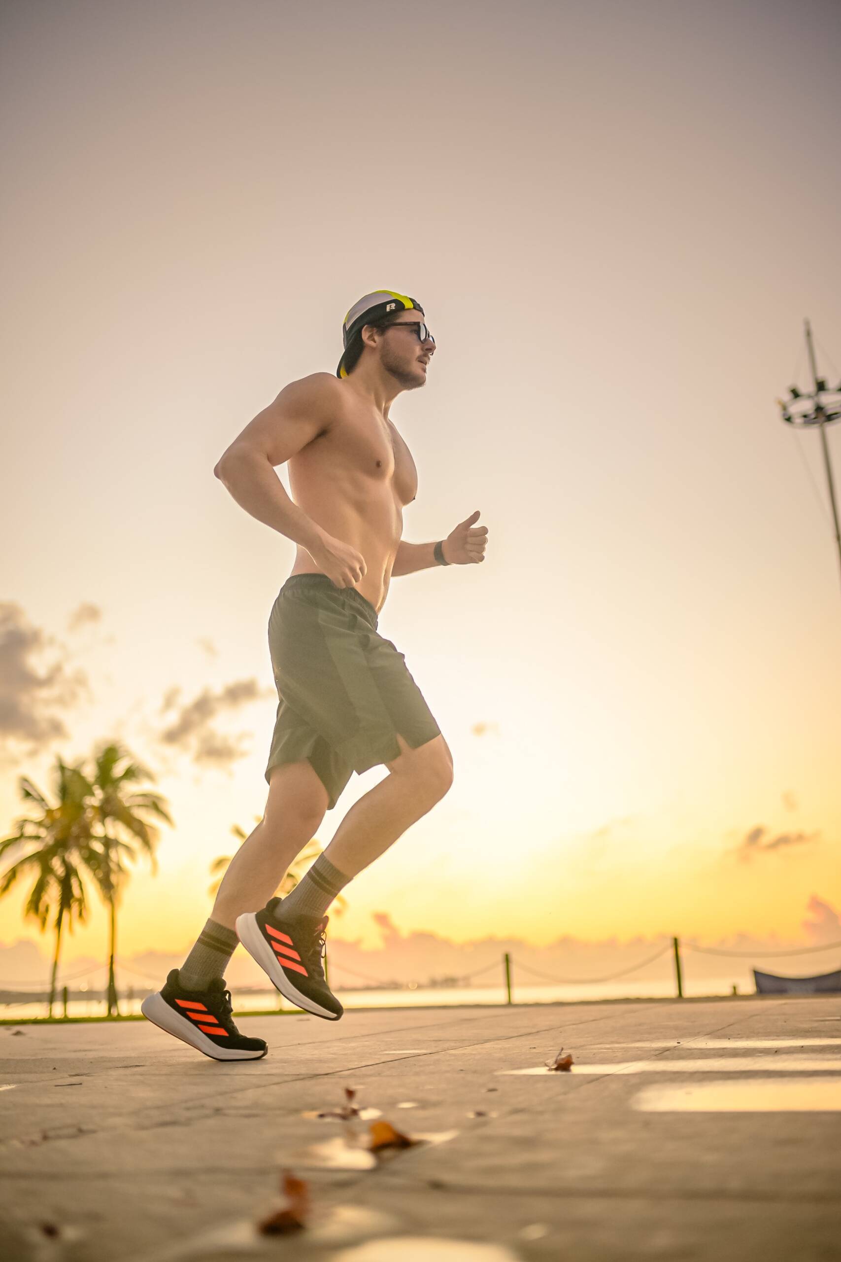 EXERCÍCIOS FÍSICOS